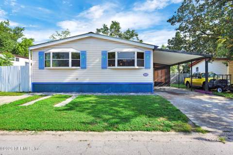 7633 Plumwood Drive, Jacksonville FL - photo 6 of 46
