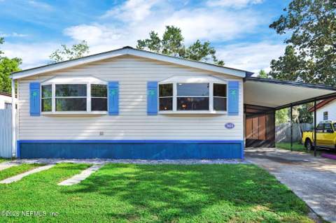 7633 Plumwood Drive, Jacksonville FL - photo 7 of 46