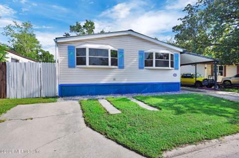 7633 Plumwood Drive, Jacksonville FL - photo 8 of 46