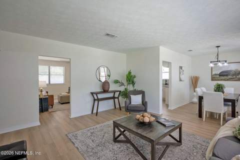 440 Taurus Lane, Orange Park FL - photo 10 of 37