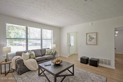440 Taurus Lane, Orange Park FL - photo 12 of 37
