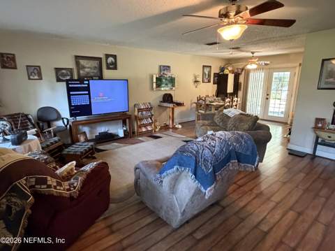 4256 Hall Boree Road, Middleburg FL - photo 8 of 33