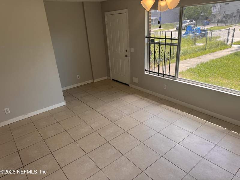 3 bedroom Townhouse at 7020 E Ken Knight Drive, Washington Heights, Jacksonville — photo 5