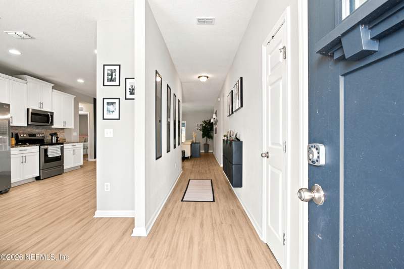4 bedroom Single Family Residence at 15757 Jim Court, Pine Lakes, Jacksonville — photo 5