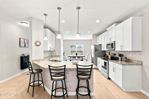 15757 Jim Court, Jacksonville FL - photo 9 of 50