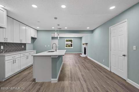 7427 John F Kennedy Drive, Jacksonville FL - photo 13 of 75