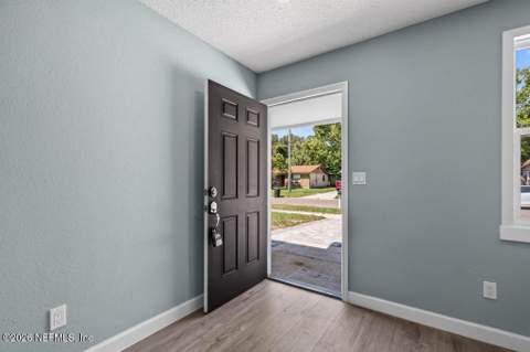 7427 John F Kennedy Drive, Jacksonville FL - photo 6 of 75