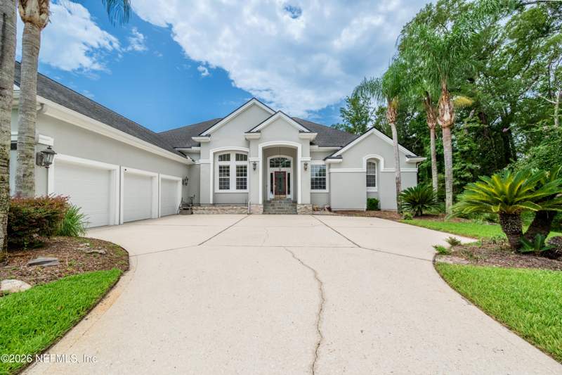 6 bedroom Single Family Residence at 698 Cherry Grove Road, Orange Park Cc, Orange Park — photo 2