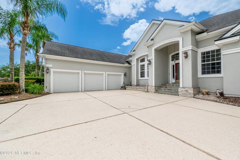 6 bedroom Single Family Residence at 698 Cherry Grove Road, Orange Park Cc, Orange Park — photo 3