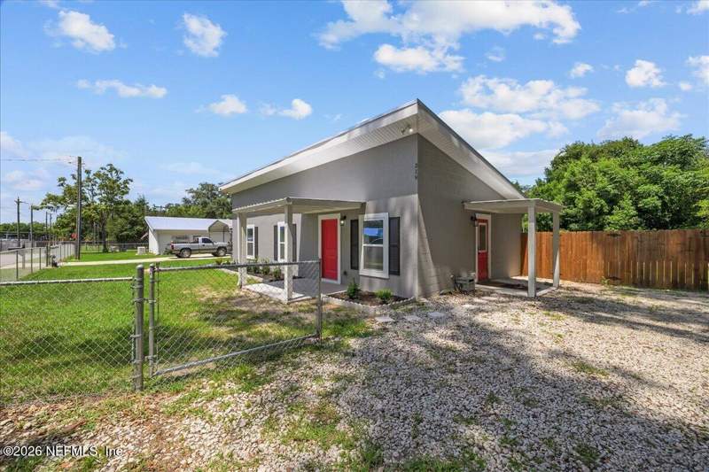 3 bedroom Single Family Residence at 219 Halsey Street, Palatka, Palatka — photo 3