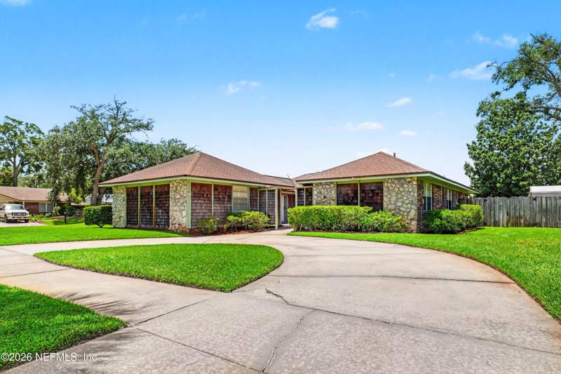 3 bedroom Single Family Residence at 3866 Luth Drive, Isle Of Palms, Jacksonville — photo 4