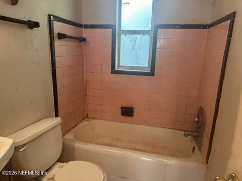 6335 Delacy Road, Jacksonville FL - photo 10 of 15