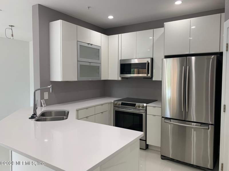 2 bedroom Condominium at 10961 Burnt Mill Road #1125, Reserve At James Island Lc, Jacksonville — photo 3