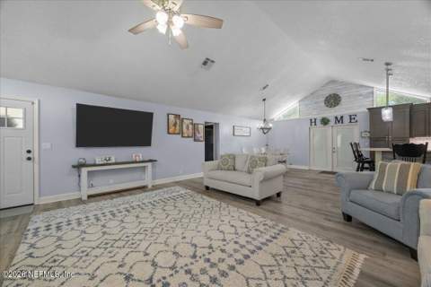 101 Lisa Lane, Palatka FL - photo 7 of 55