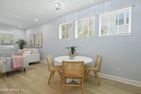 14135 Backbarrier Road, Jacksonville FL - photo 13 of 36