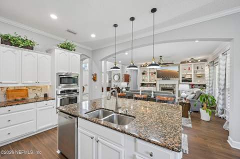 1642 Crooked Oak Drive, Orange Park FL - photo 19 of 100
