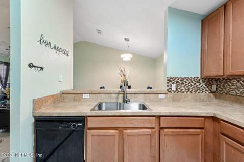 575 Oakleaf Plantation Parkway #1311, Orange Park FL - photo 18 of 33
