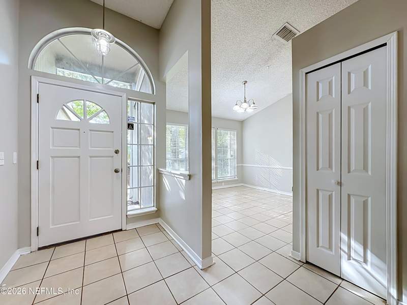 3 bedroom Single Family Residence at 8174 Loch Lomond Lane, Highland Lakes, Jacksonville — photo 3