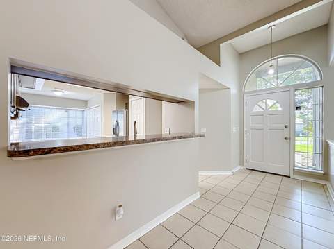 8174 Loch Lomond Lane, Jacksonville FL - photo 11 of 50