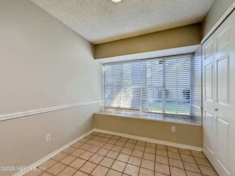 8174 Loch Lomond Lane, Jacksonville FL - photo 15 of 50