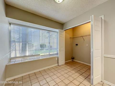 8174 Loch Lomond Lane, Jacksonville FL - photo 17 of 50