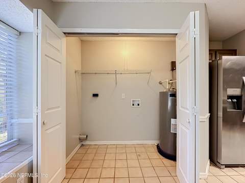 8174 Loch Lomond Lane, Jacksonville FL - photo 18 of 50