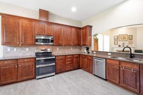 14532 Amelia Cove Drive, Jacksonville FL - photo 21 of 71
