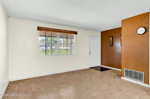 3818 Harbor View Drive, Jacksonville FL - photo 7 of 25