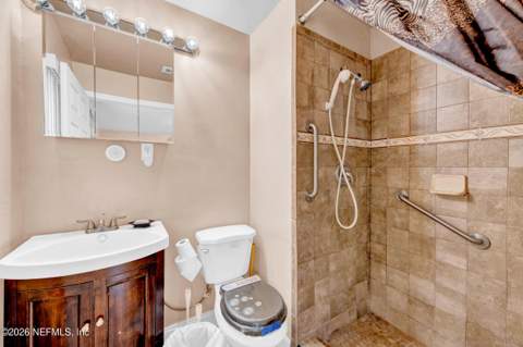 3818 Harbor View Drive, Jacksonville FL - photo 14 of 25