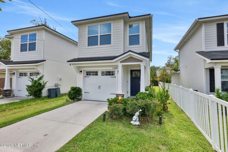 3 bedroom Single Family Residence at 1308 MULL Street, Cedarhurst, Jacksonville — photo 2