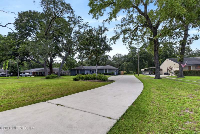 3 bedroom Single Family Residence at 1305 Lake Asbury Drive, Lake Asbury, Green Cove Springs — photo 2