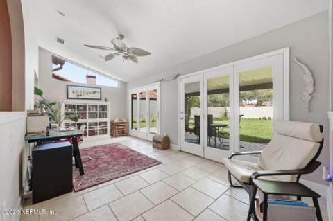 4582 Corrientes Circle, Jacksonville FL - photo 13 of 45