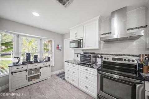 3660 Mandarin Woods Drive, Jacksonville FL - photo 7 of 32
