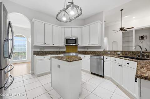 12633 Shoal Creek Lane, Jacksonville FL - photo 14 of 60
