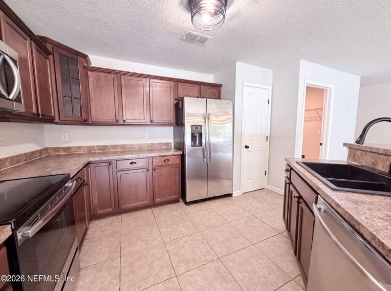 3 bedroom Single Family Residence at 7428 Sweet Rose Lane, Amandas Crossing, Jacksonville — photo 2