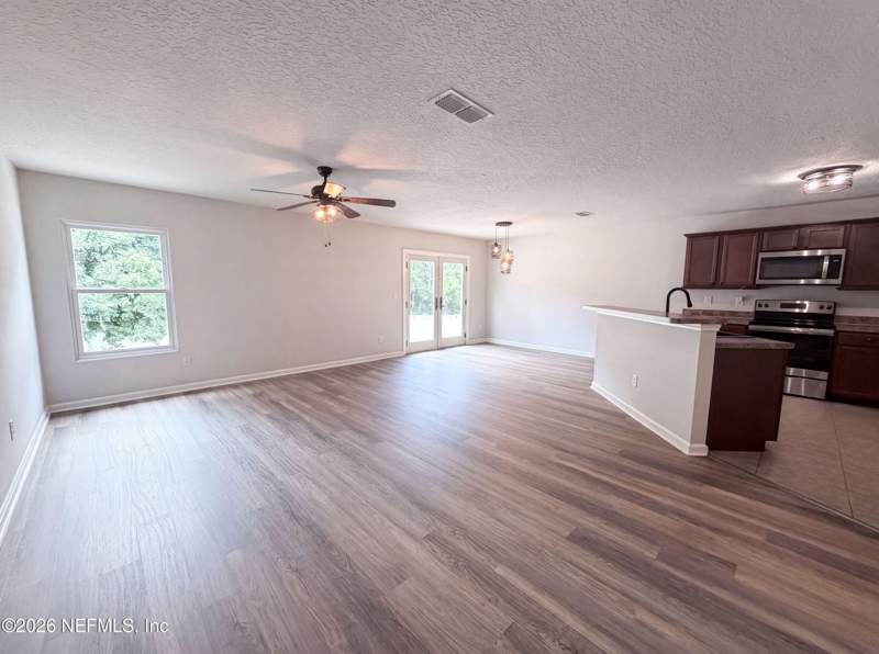 3 bedroom Single Family Residence at 7428 Sweet Rose Lane, Amandas Crossing, Jacksonville — photo 3
