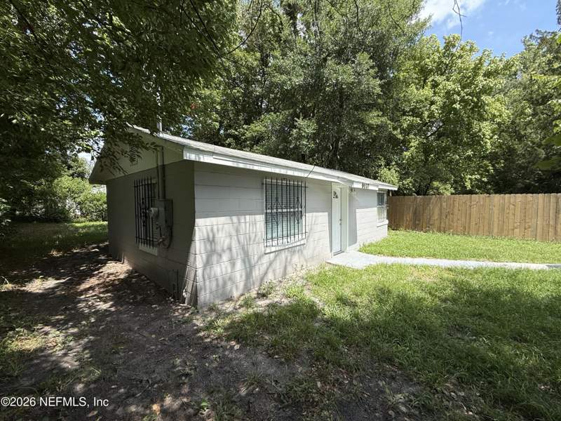 2 bedroom Single Family Residence at 9037 Washington Avenue, Riverview, Jacksonville — photo 3