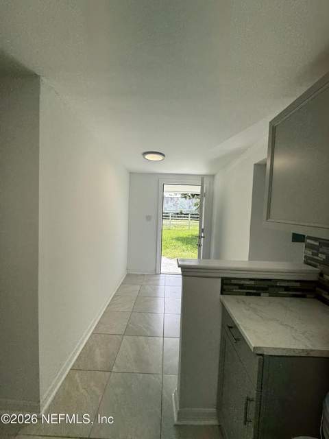 9037 Washington Avenue, Jacksonville FL - photo 14 of 23