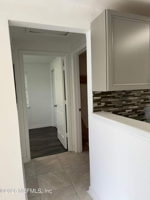 9037 Washington Avenue, Jacksonville FL - photo 9 of 23
