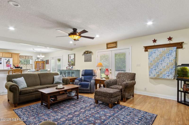 4 bedroom Single Family Residence at 86385 Peeples Road, Lofton Point, Yulee — photo 5