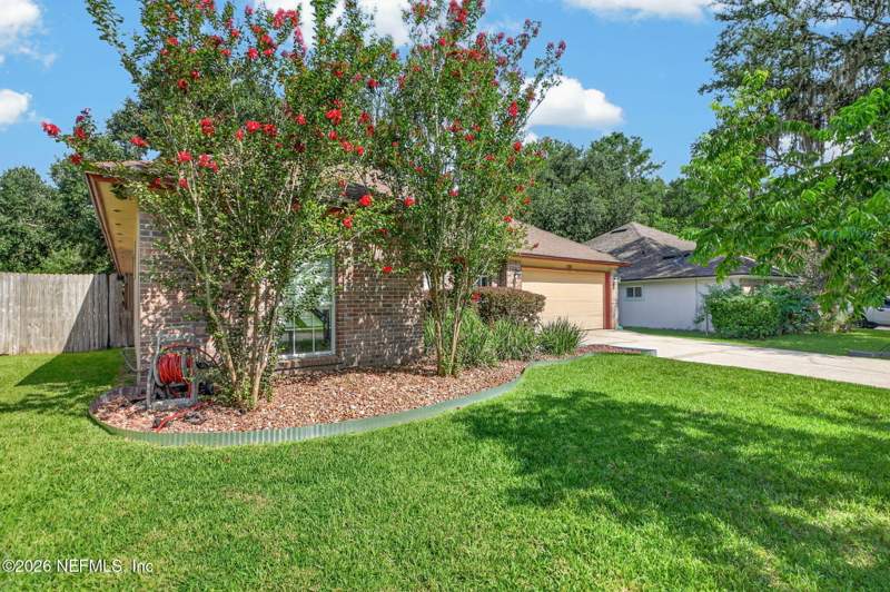 3 bedroom Single Family Residence at 459 Charles Pinckney Street, Heritage Hills, Orange Park — photo 4