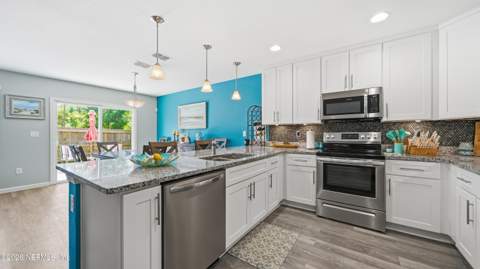 12068 Versailles Street, Jacksonville FL - photo 8 of 36