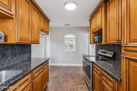 1605 Felch Avenue, Jacksonville FL - photo 17 of 51