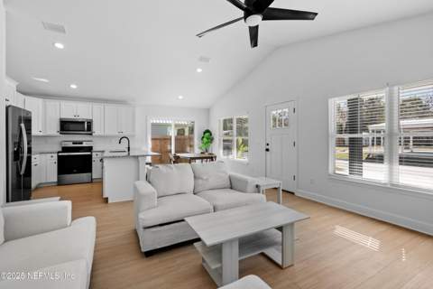 887 E Aiken Street, St. Augustine FL - photo 6 of 30