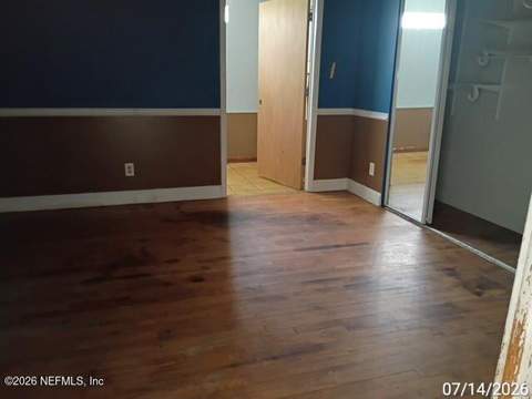 551 W 66th Street, Jacksonville FL - photo 6 of 8