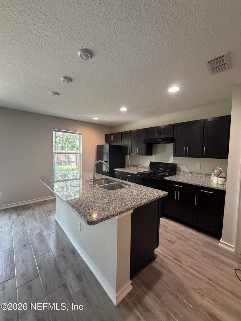 3 bedroom Single Family Residence at 11126 Pine Street, Roberts, Jacksonville — photo 2