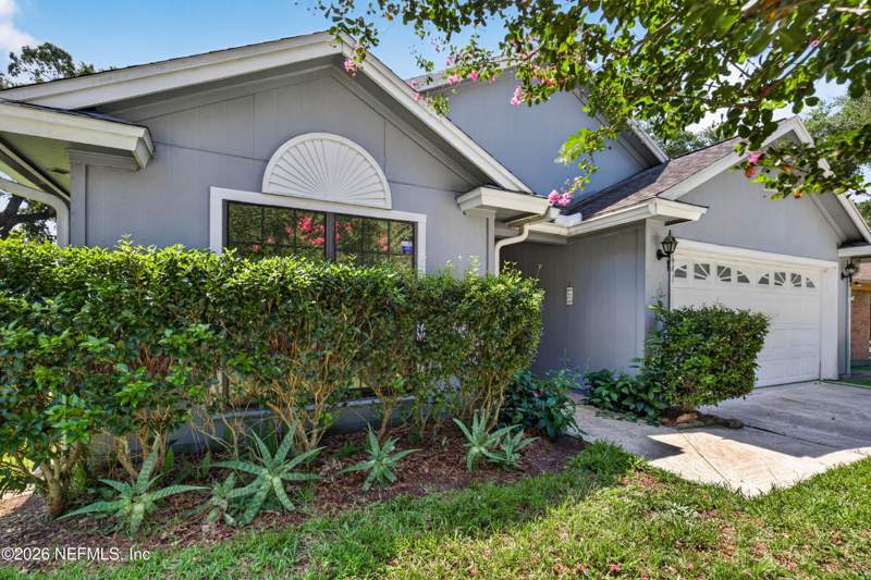 4 bedroom Single Family Residence at 1641 Spring Oaks Lane, Spring Branch, Jacksonville — photo 2