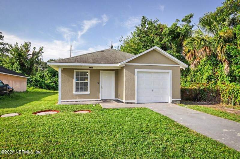 3 bedroom Single Family Residence at 7818 India Avenue, Oakwood Villa Ests, Jacksonville — photo 2