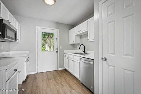7818 India Avenue, Jacksonville FL - photo 13 of 29