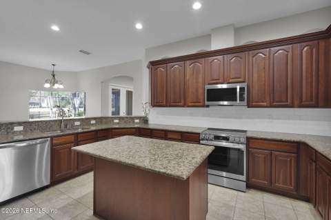 1819 Wild Dunes Circle, Orange Park FL - photo 14 of 73